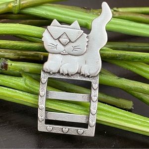 Vintage JJ Pewter Cool Cat Photo Frame Brooch